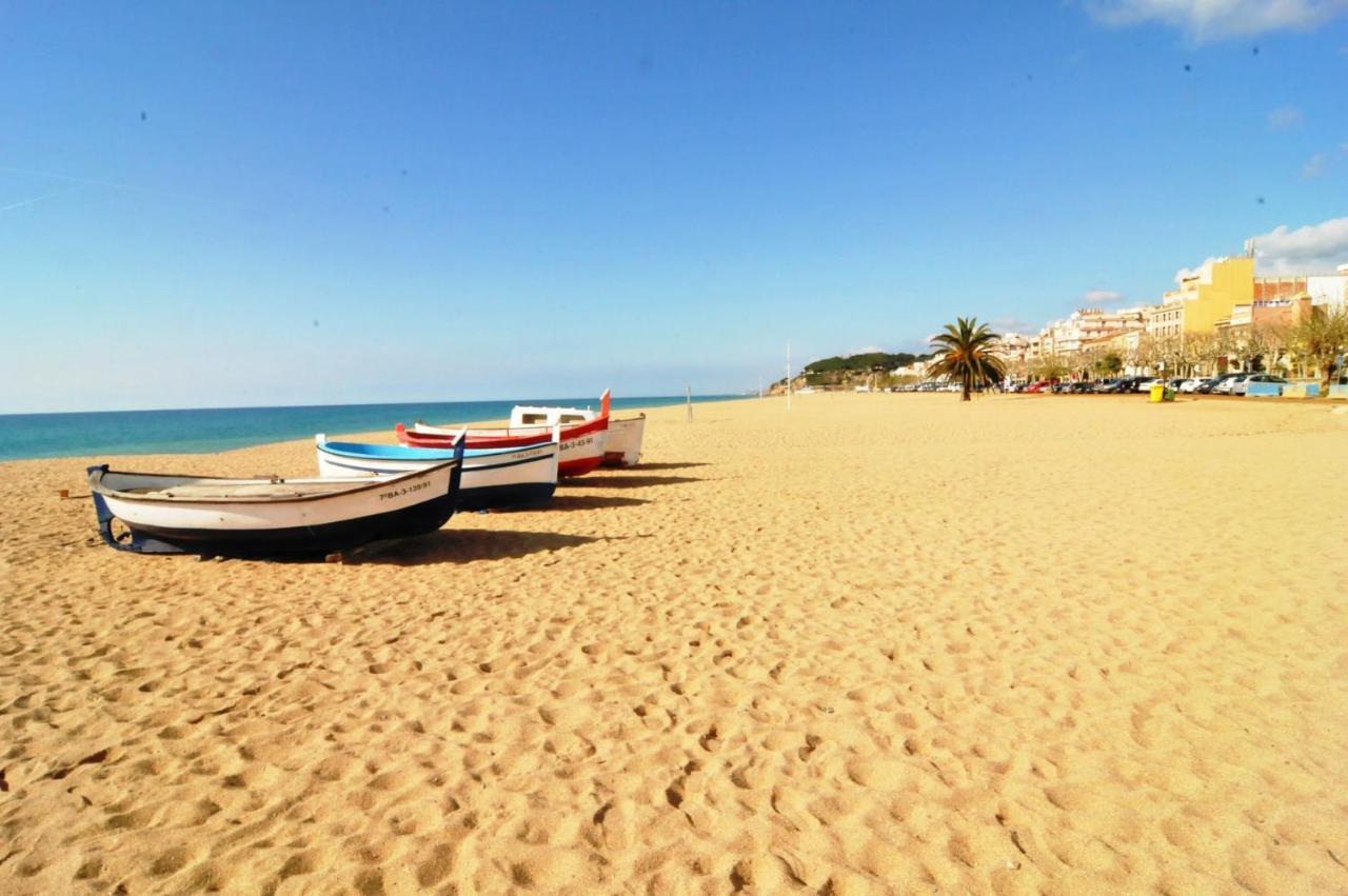 Homeholidaysrentals Lorraine Malgrat de Mar Exteriör bild