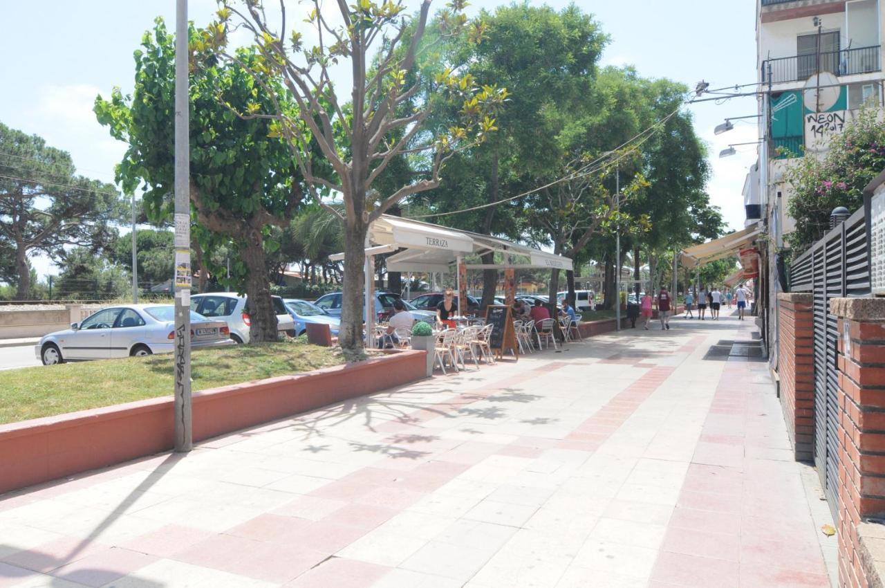Homeholidaysrentals Lorraine Malgrat de Mar Exteriör bild